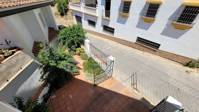 Casa de 4 habitaciones en Cómpeta en venta con piscina - 649.000 € (Ref: 7473575)