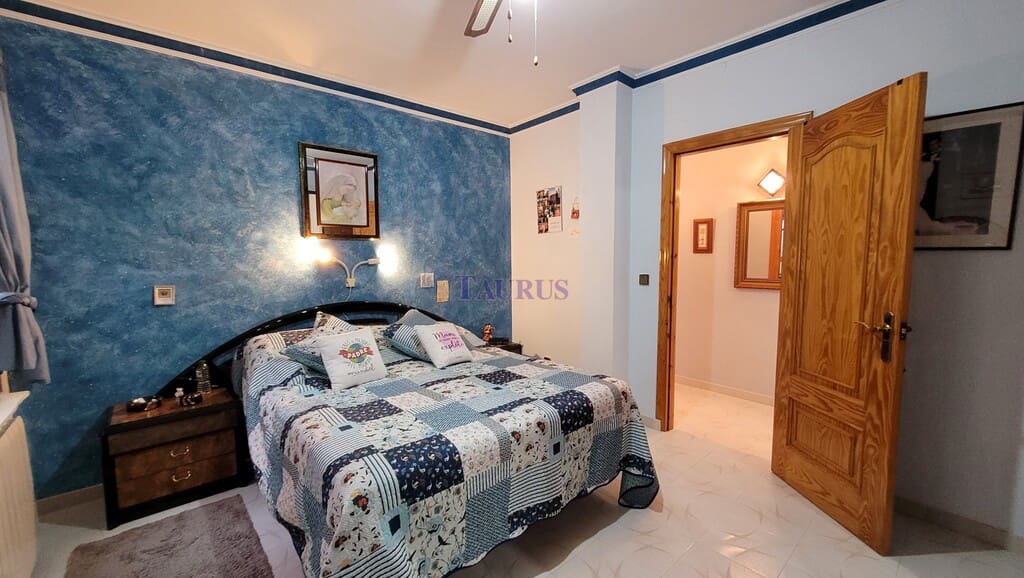 4 Zimmer Haus zu verkaufen in Competa mit Pool - 649.000 € (Ref: 7473575)