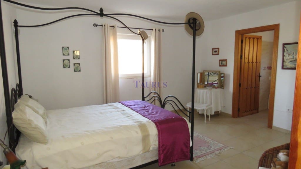 4 soveværelse Villa til salg i Canillas de Aceituno - € 449.000 (Ref: 7473583)