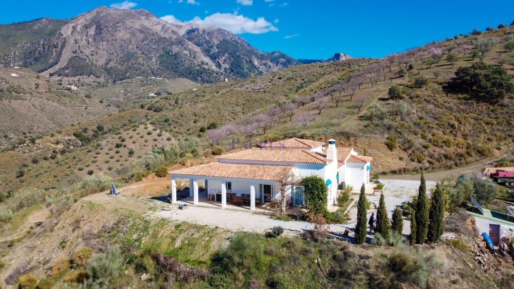 4 soveværelse Villa til salg i Canillas de Aceituno - € 449.000 (Ref: 7473583)