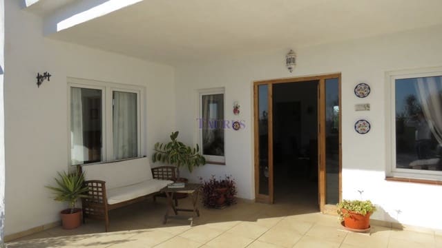 4 soveværelse Villa til salg i Canillas de Aceituno med swimmingpool garage - € 449.000 (Ref: 7473583)