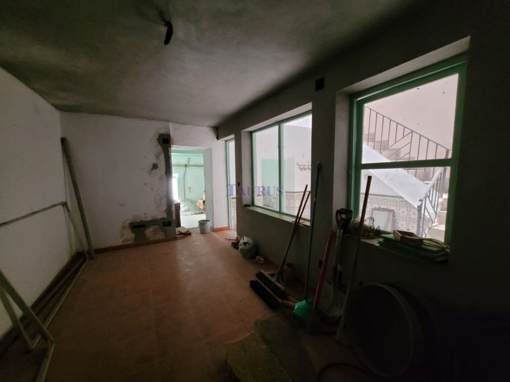 7 sypialnia Dom na sprzedaż w Competa - 194 000 € (Ref: 7473587)