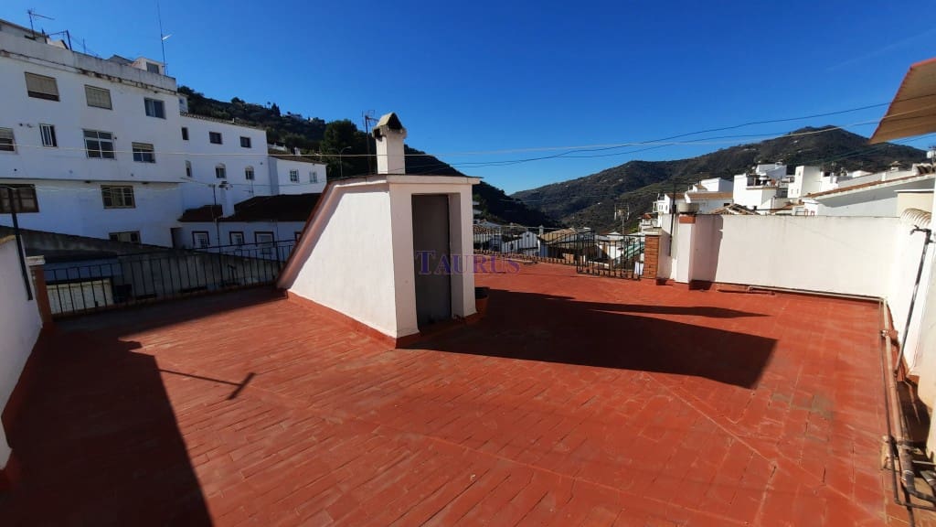 7 sovrum Hus till salu i Sayalonga - 180 000 € (Ref: 7473589)