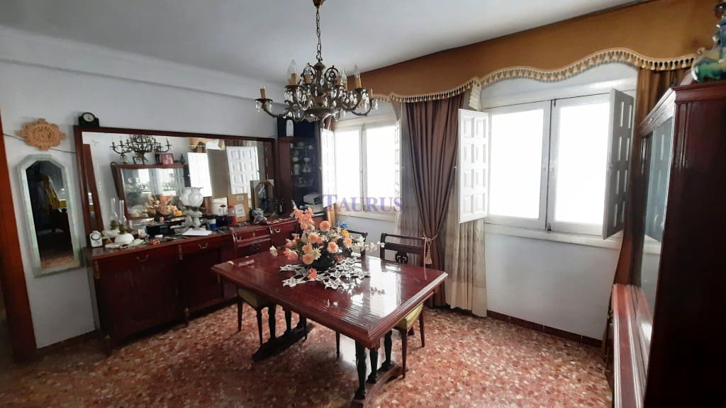 7 sovrum Hus till salu i Sayalonga - 180 000 € (Ref: 7473589)