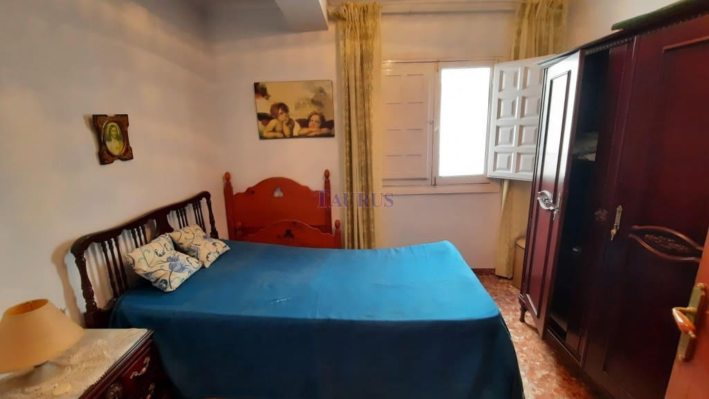 7 sovrum Hus till salu i Sayalonga - 180 000 € (Ref: 7473589)