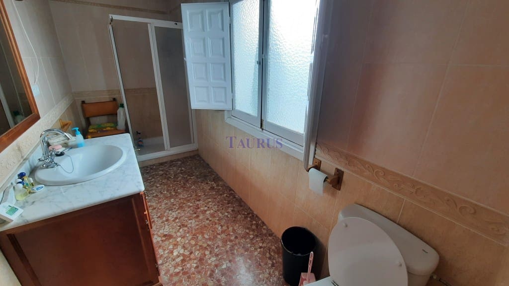 7 sovrum Hus till salu i Sayalonga - 180 000 € (Ref: 7473589)