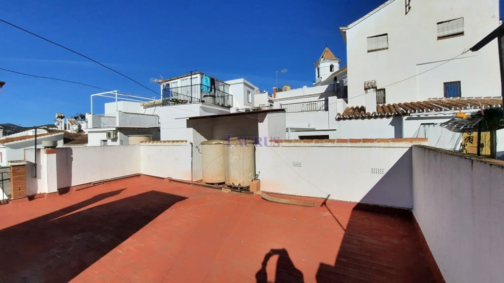 7 sovrum Hus till salu i Sayalonga - 180 000 € (Ref: 7473589)