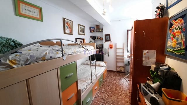 7 sovrum Hus till salu i Sayalonga - 180 000 € (Ref: 7473589)