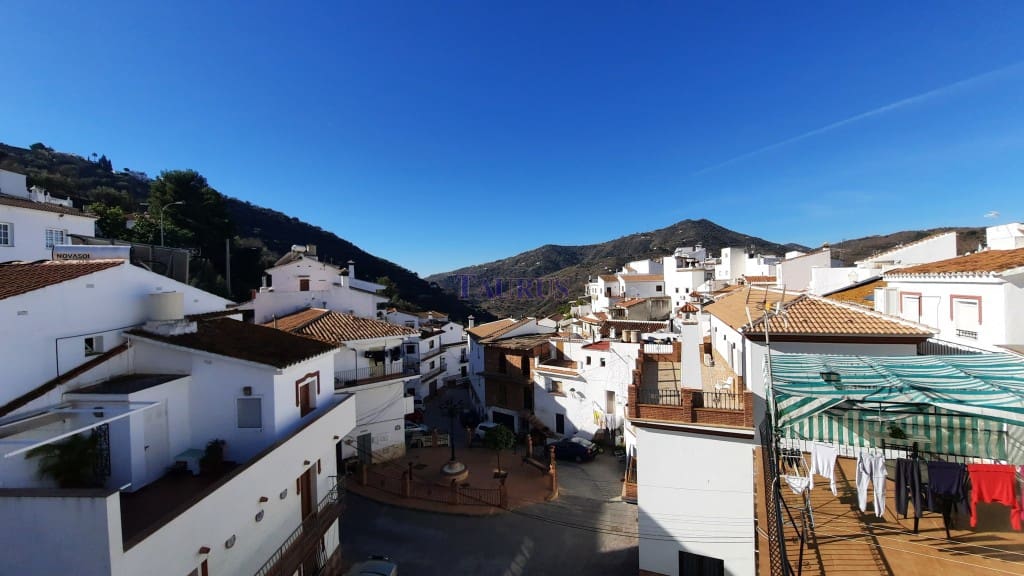 7 sovrum Hus till salu i Sayalonga - 180 000 € (Ref: 7473589)