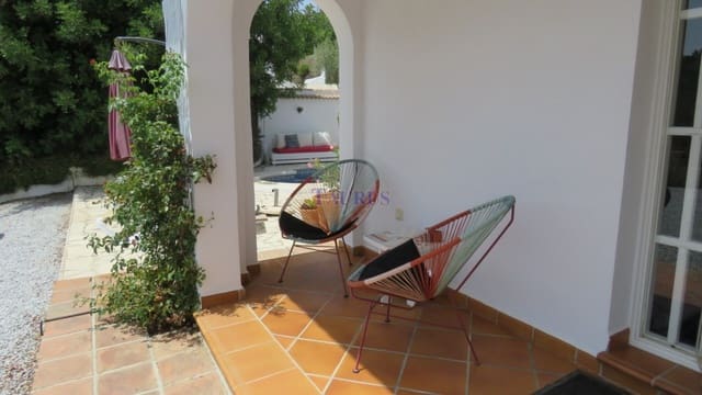 5 sypialnia Willa na sprzedaż w Cómpeta z basenem - 399 950 € (Ref: 7473599)