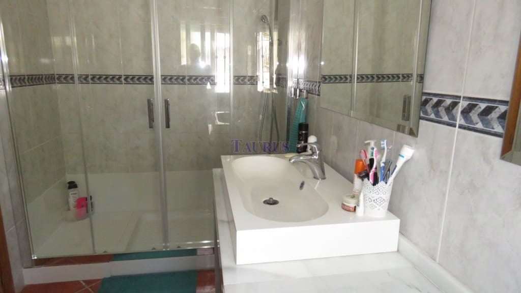 5 soveværelse Villa til salg i Competa med swimmingpool - € 399.950 (Ref: 7473599)