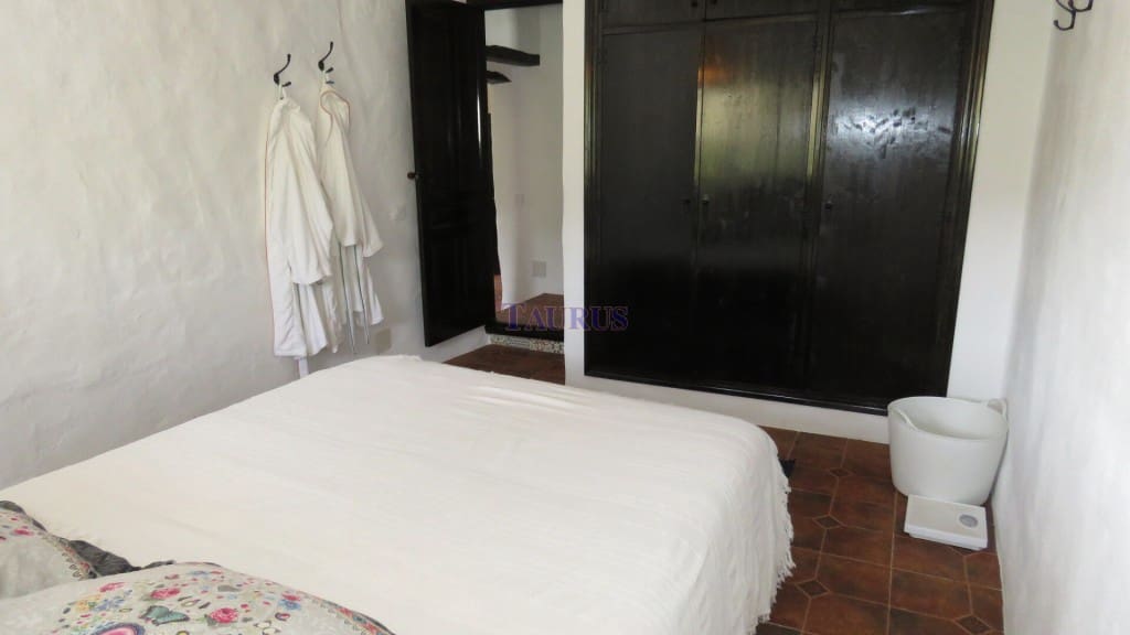 5 soveværelse Villa til salg i Competa med swimmingpool - € 399.950 (Ref: 7473599)