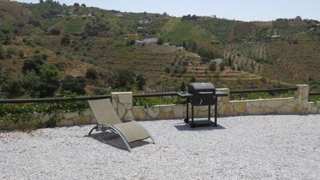 5 sypialnia Willa na sprzedaż w Cómpeta z basenem - 399 950 € (Ref: 7473599)