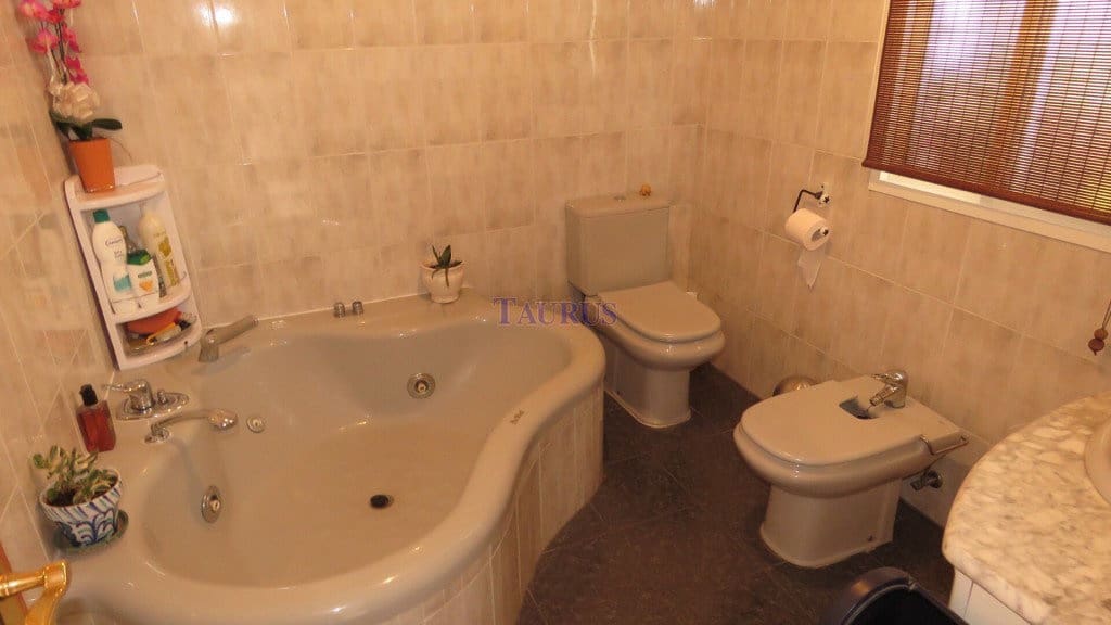 4 bedroom Townhouse for sale in Competa with pool garage - € 387,000 (Ref: 7473602)