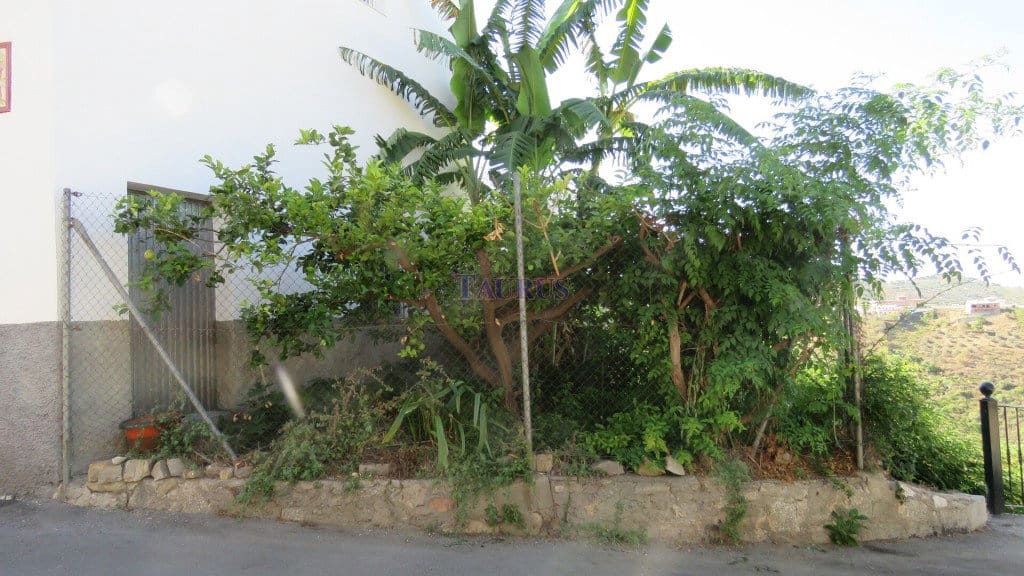 4 bedroom Townhouse for sale in Competa with pool garage - € 387,000 (Ref: 7473602)
