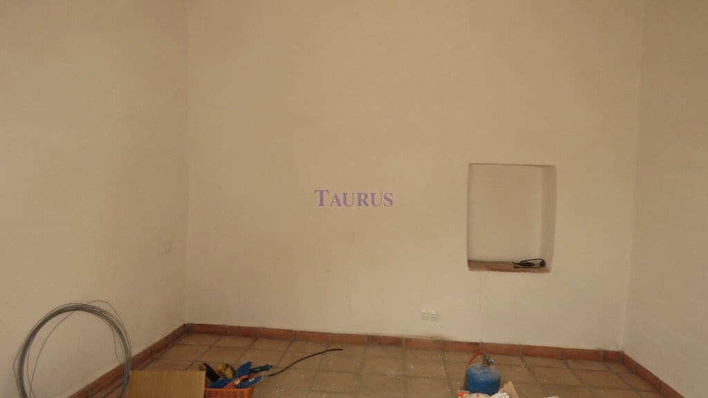 2 bedroom Finca/Country House for sale in Competa with pool garage - € 190,000 (Ref: 7473608)
