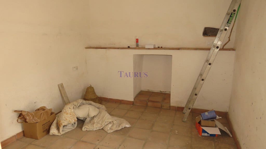 2 bedroom Finca/Country House for sale in Competa with pool garage - € 190,000 (Ref: 7473608)