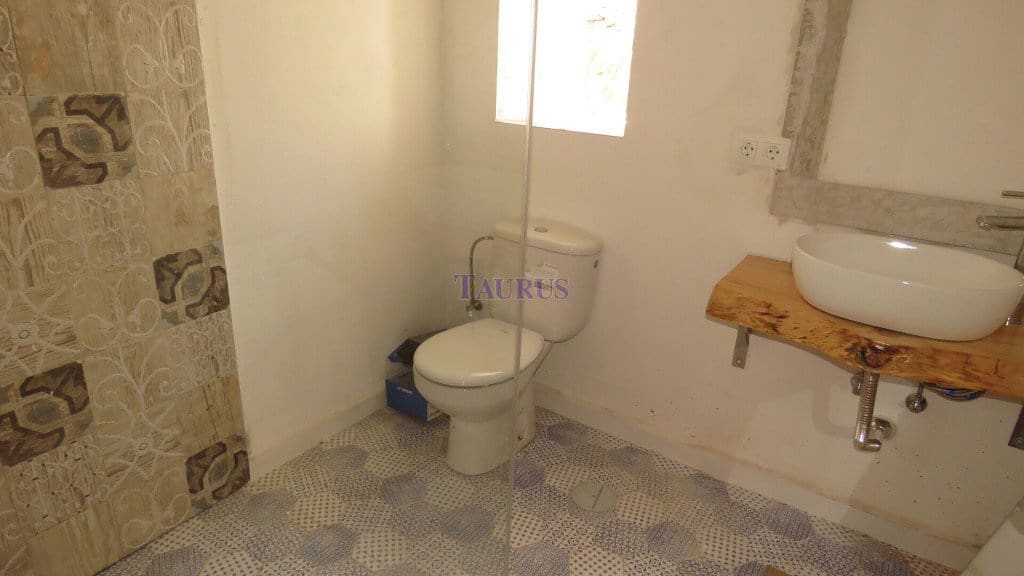 2 bedroom Finca/Country House for sale in Competa with pool garage - € 190,000 (Ref: 7473608)