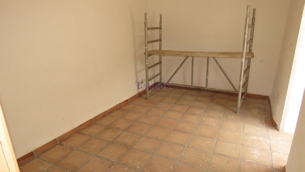 2 bedroom Finca/Country House for sale in Competa with pool garage - € 190,000 (Ref: 7473608)