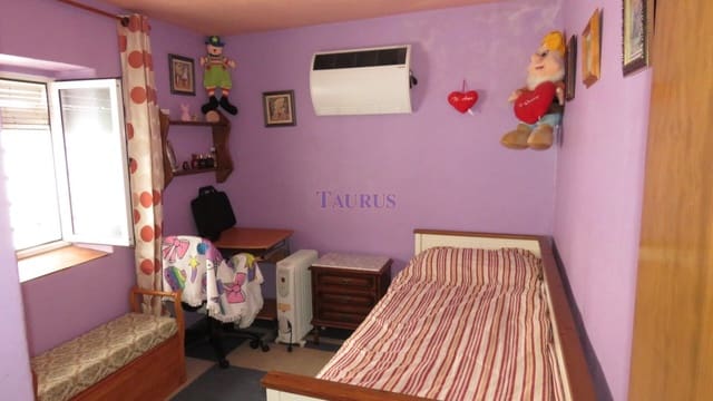 Casa de 2 habitaciones en Canillas de Albaida en venta - 145.000 € (Ref: 7473615)