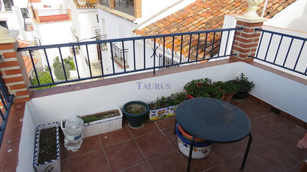 2 quarto Casa em Banda para venda em Canillas de Albaida - 145 000 € (Ref: 7473615)