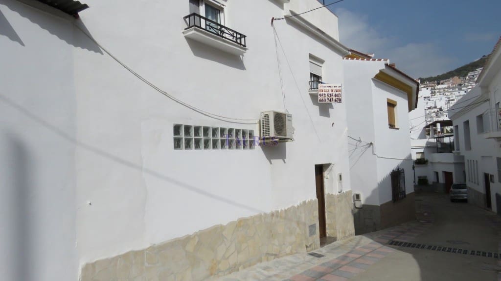 3 soveværelse Byhus til salg i Competa - € 145.000 (Ref: 7473616)