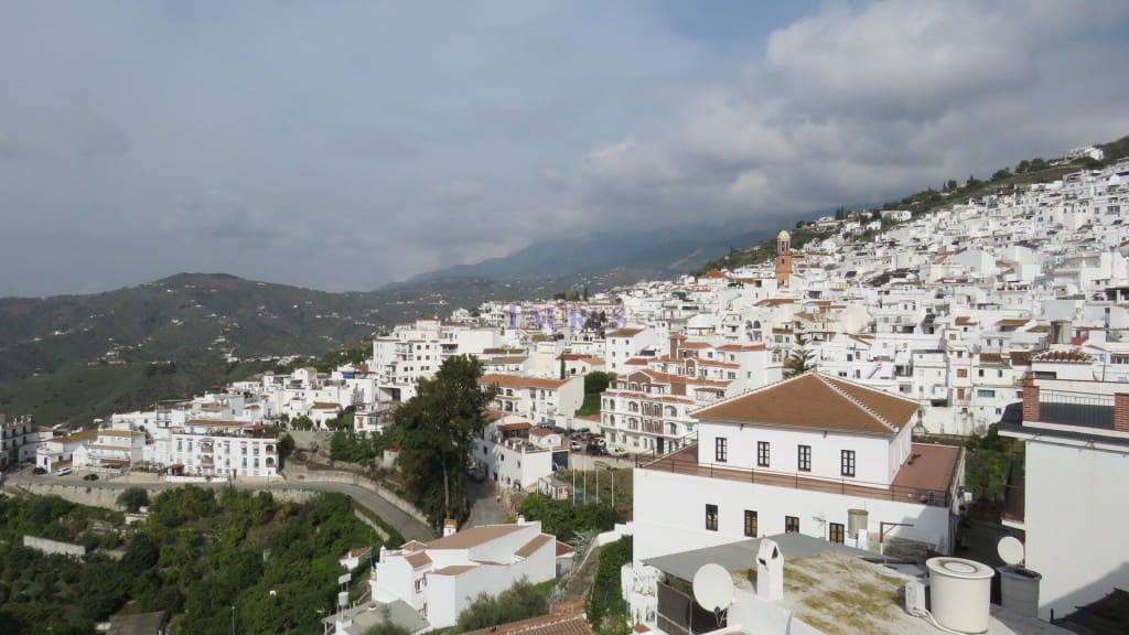 3 soveværelse Byhus til salg i Competa - € 145.000 (Ref: 7473616)