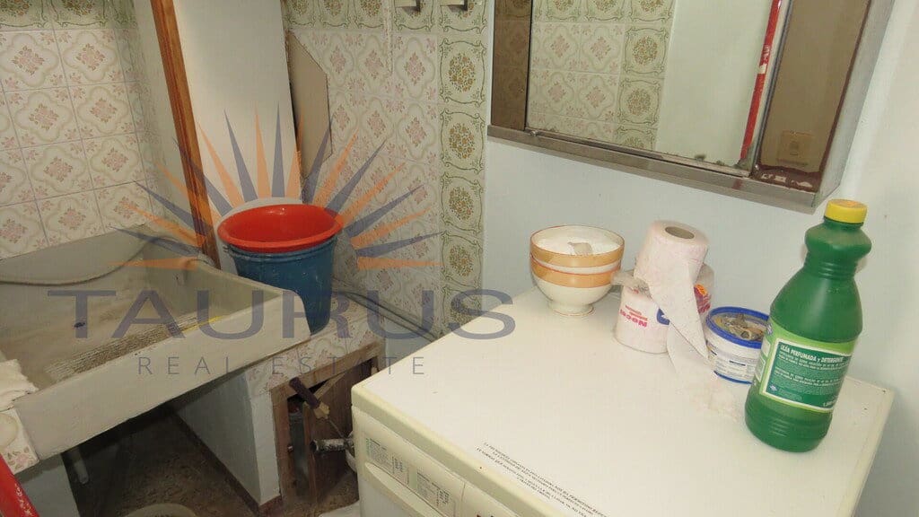 Casa de 4 habitaciones en Cómpeta en venta con garaje - 99.000 € (Ref: 7473628)