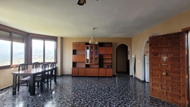 2 sovrum Villa till salu i Sayalonga - 235 000 € (Ref: 7551555)