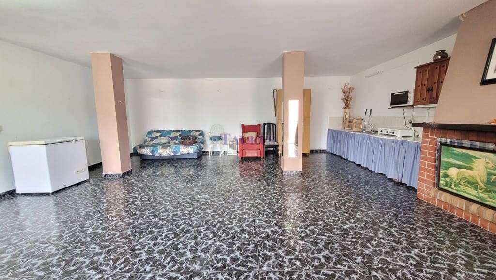 2 soverom Villa til salgs i Sayalonga - € 235 000 (Ref: 7551555)