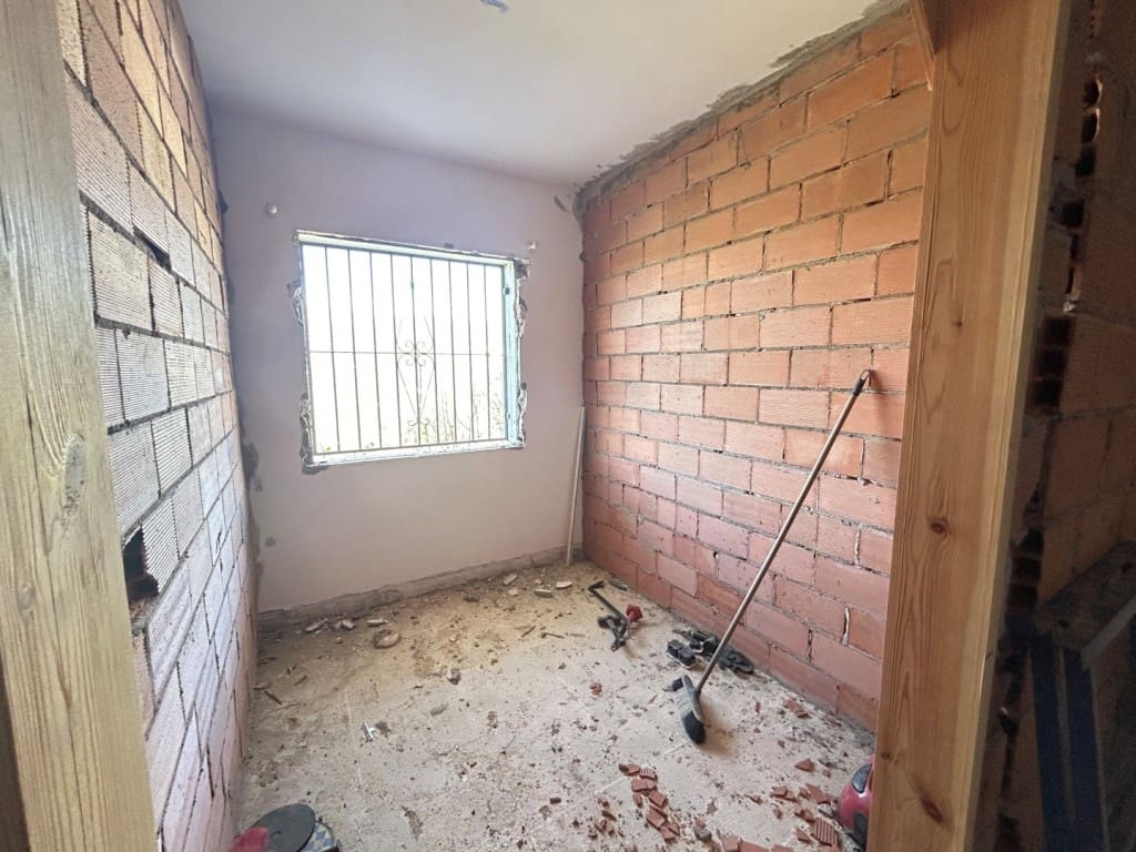 2 makuuhuone Huvila myytävänä paikassa Sayalonga - 235 000 € (Ref: 7551555)