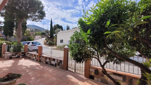 2 soverom Villa til salgs i Sayalonga - € 235 000 (Ref: 7551555)