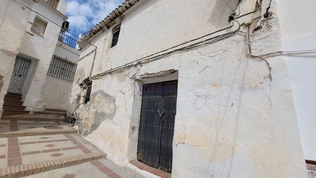 Maison de Ville à vendre à Sayalonga - 67 000 € (Ref: 7695378)