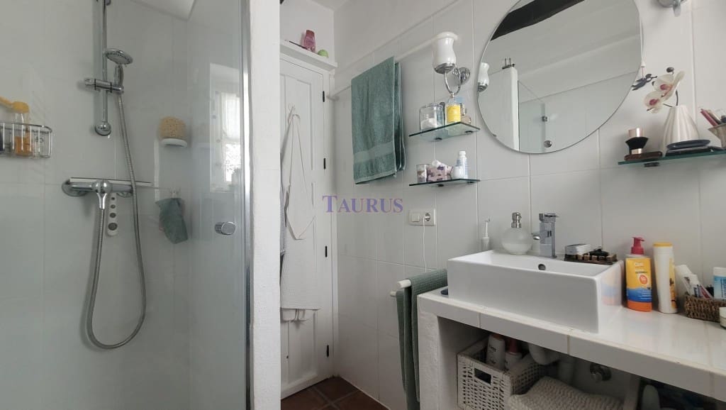 2 soveværelse Byhus til salg i Canillas de Albaida - € 129.000 (Ref: 7731491)