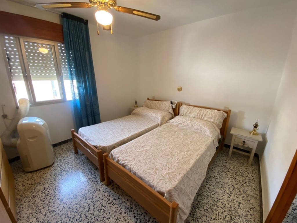 3 soverom Hus til salgs i Canillas de Albaida med garasje - € 130 000 (Ref: 7738985)