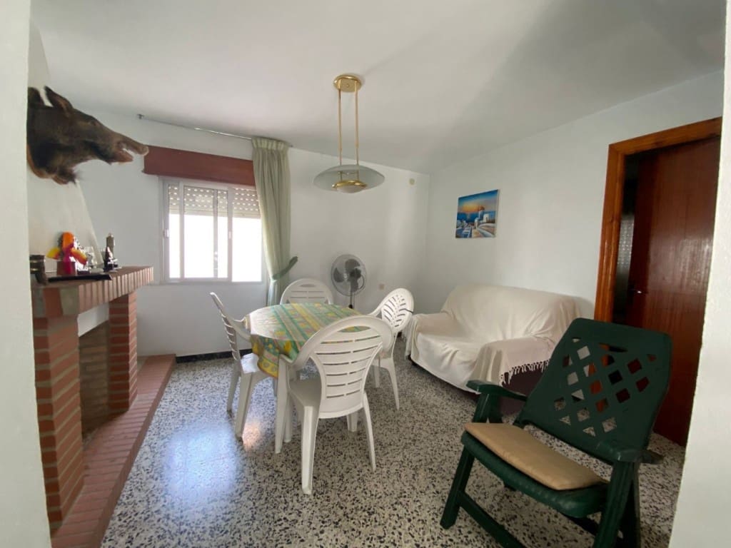 3 soverom Hus til salgs i Canillas de Albaida med garasje - € 130 000 (Ref: 7738985)