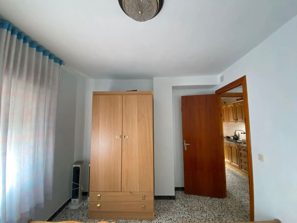 3 soverom Hus til salgs i Canillas de Albaida med garasje - € 130 000 (Ref: 7738985)