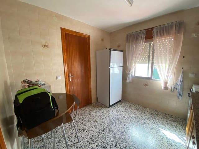 3 slaapkamer Huis te koop in Canillas de Albaida met garage - € 130.000 (Ref: 7738985)