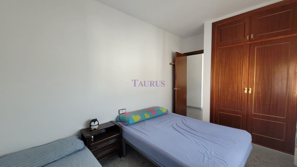 3 soveværelse Byhus til salg i Canillas de Albaida med garage - € 108.000 (Ref: 7743165)