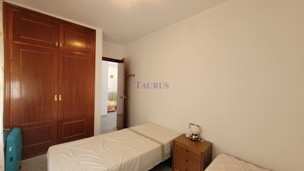 3 soveværelse Byhus til salg i Canillas de Albaida med garage - € 108.000 (Ref: 7743165)