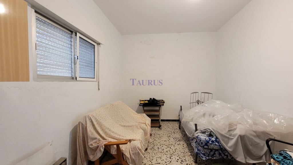 3 soveværelse Byhus til salg i Canillas de Albaida med garage - € 108.000 (Ref: 7743165)