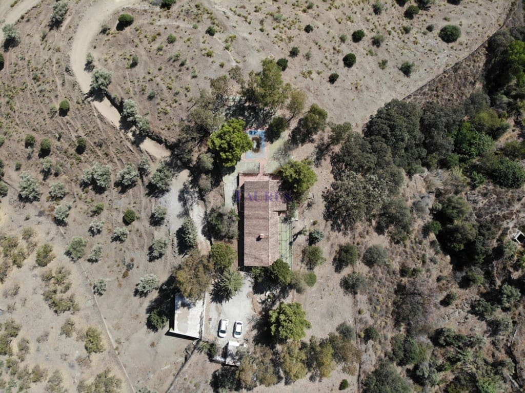 3 soveværelse Villa til salg i Sedella med swimmingpool - € 398.000 (Ref: 7770216)