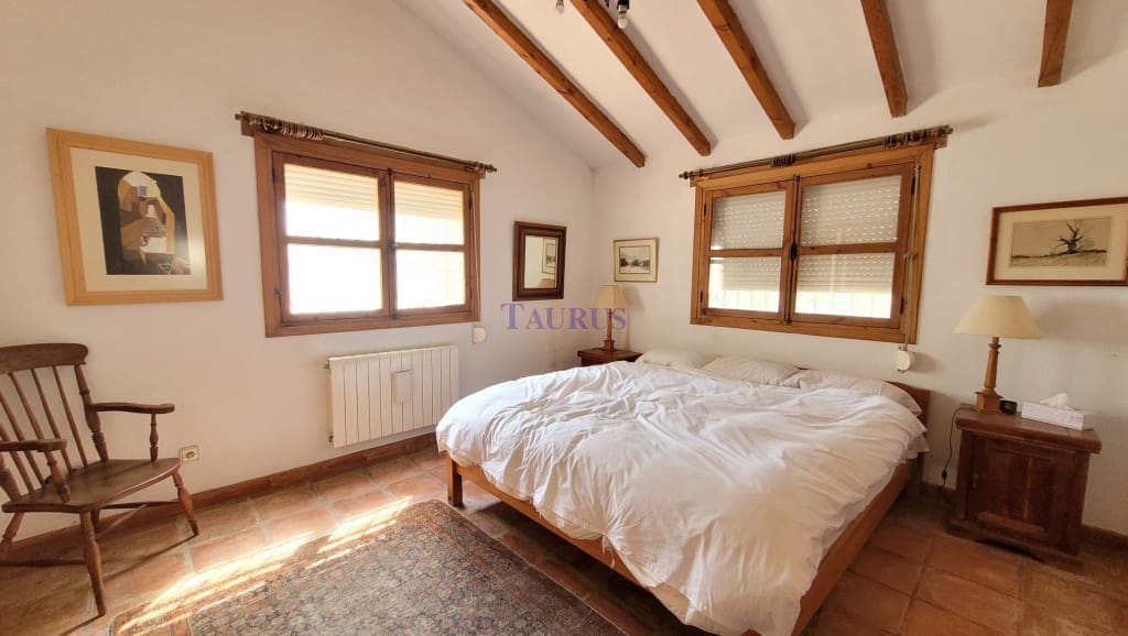 3 soveværelse Villa til salg i Sedella med swimmingpool - € 398.000 (Ref: 7770216)