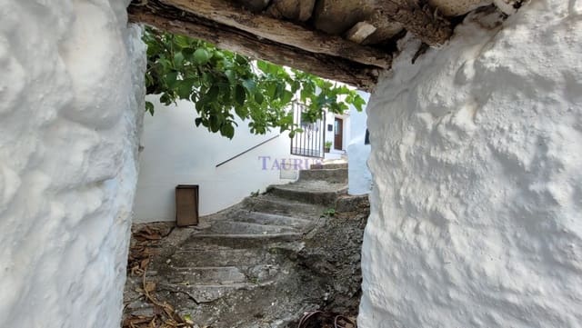 4 soveværelse Byhus til salg i Corumbela, Sayalonga - € 83.000 (Ref: 7797547)