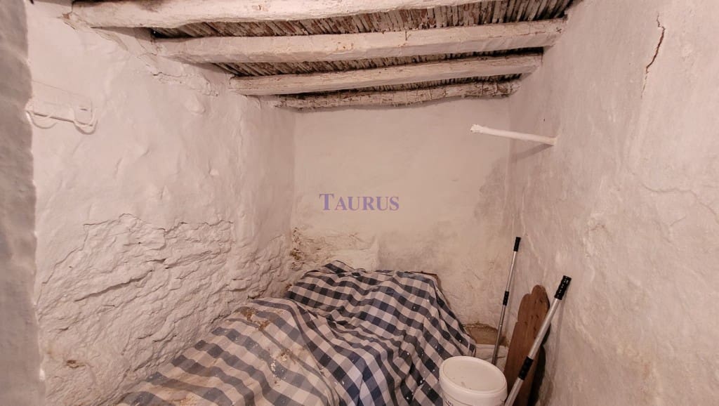 4 soveværelse Byhus til salg i Corumbela - € 83.000 (Ref: 7797547)