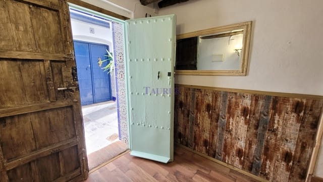 5 soveværelse Byhus til salg i Cómpeta - € 180.000 (Ref: 7807586)