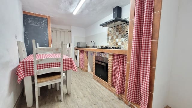 5 soveværelse Byhus til salg i Cómpeta - € 180.000 (Ref: 7807586)