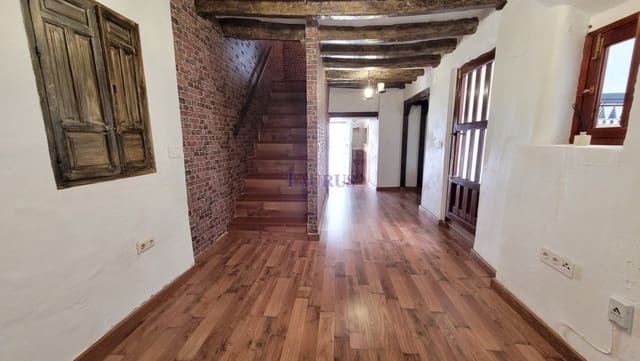 5 soveværelse Byhus til salg i Cómpeta - € 180.000 (Ref: 7807586)