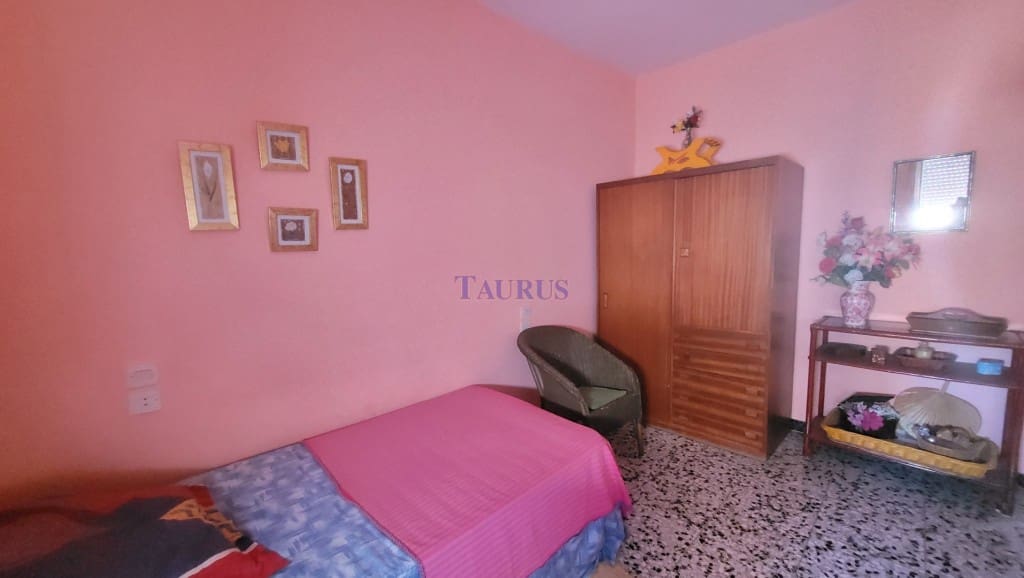 3 soveværelse Byhus til salg i Canillas de Albaida - € 130.000 (Ref: 7826768)