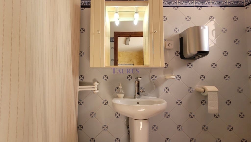 3 soverom Hus til salgs i Sayalonga - € 180 000 (Ref: 7847698)